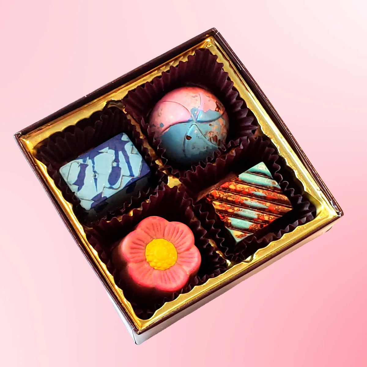 Artisan 4-Piece Chocolate Favor Box - 2 Chicks with Chocolate