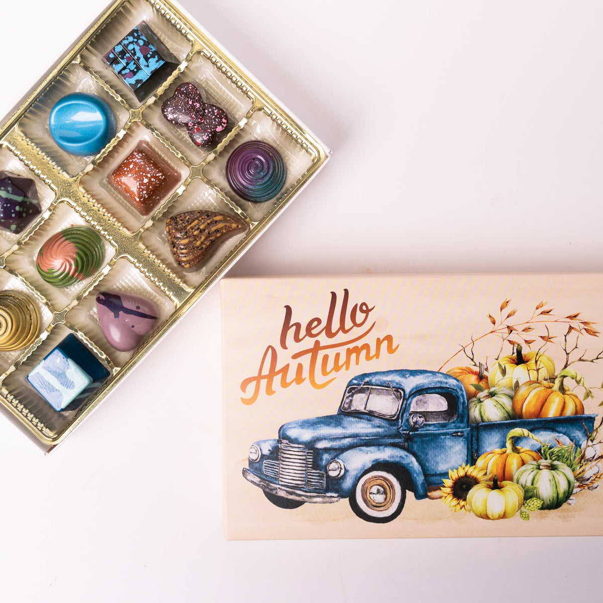 Autumn Truck 12 Piece Gift Set - 2 Chicks with Chocolate